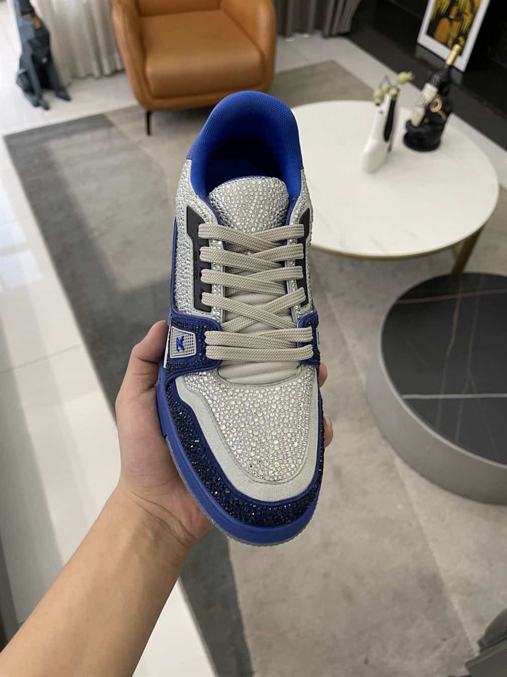 LOUIS VUITTON TRAINER SNEAKER   LSVT308