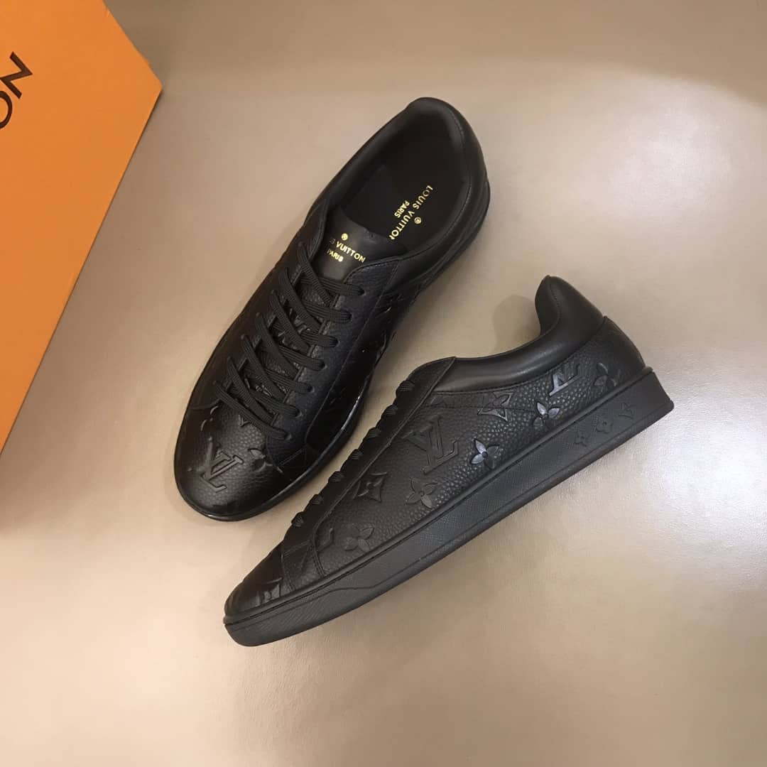 LOUIS VUITTON LUXEMBOURG SNEAKERS   LV98