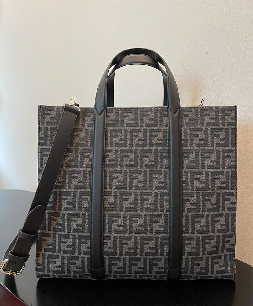 Fendi Shopper 7VA390 Black
