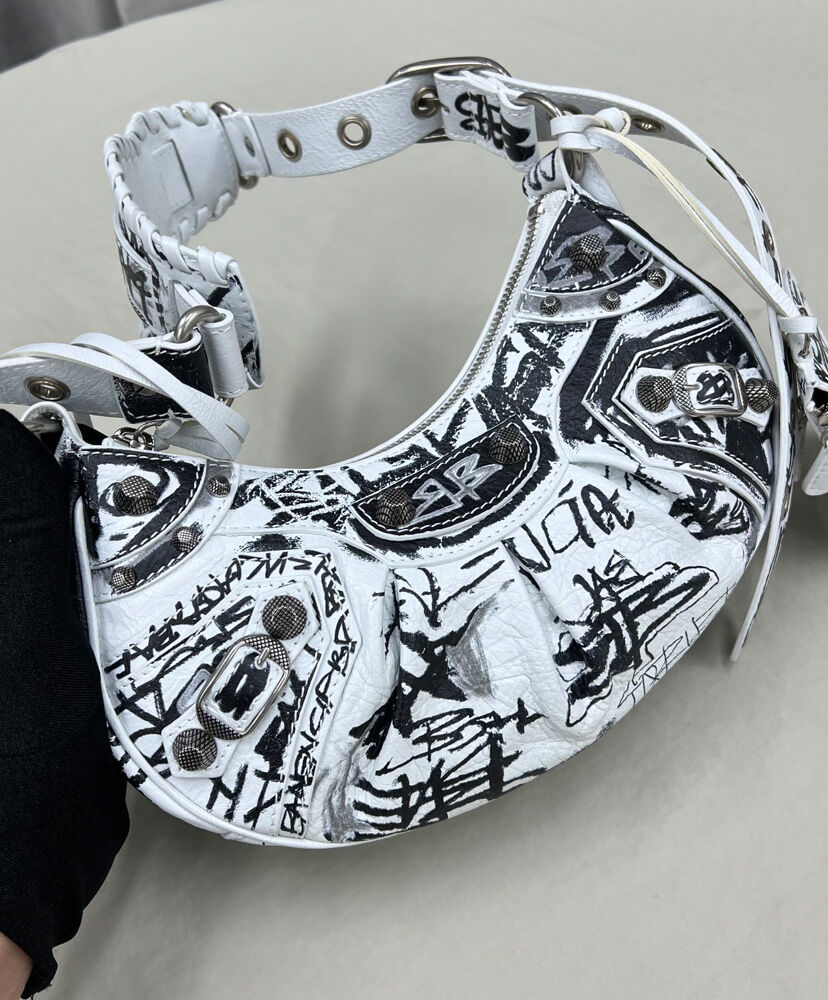 Balenciaga Le Cagole XS Shoulder Bag Cream