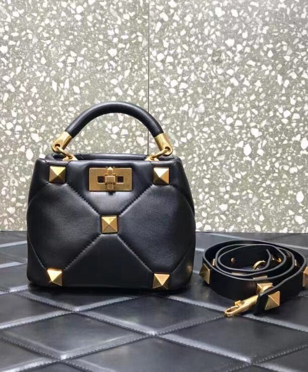 Valentino Garavani Roman Stud The Handle Bag 520 Black