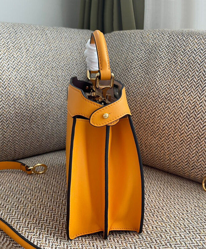 Fendi Peekaboo Iseeu Small 8BN327 Orange