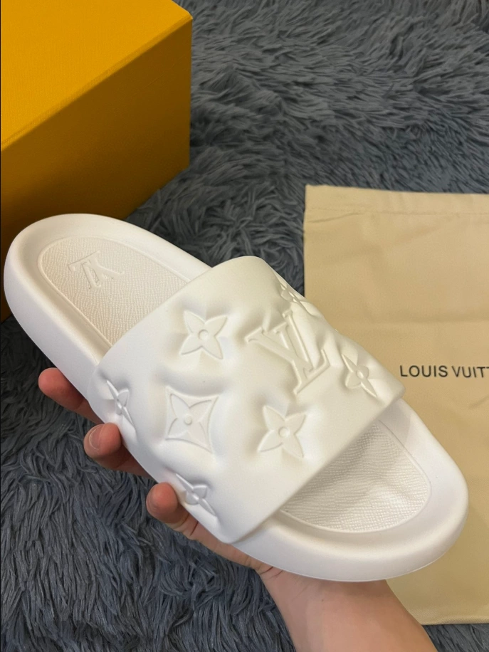 LV WATERFRONT MULE   LVS35