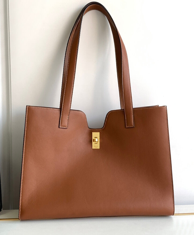 Celine Cabas 16 In Smooth Calfskin Coffee