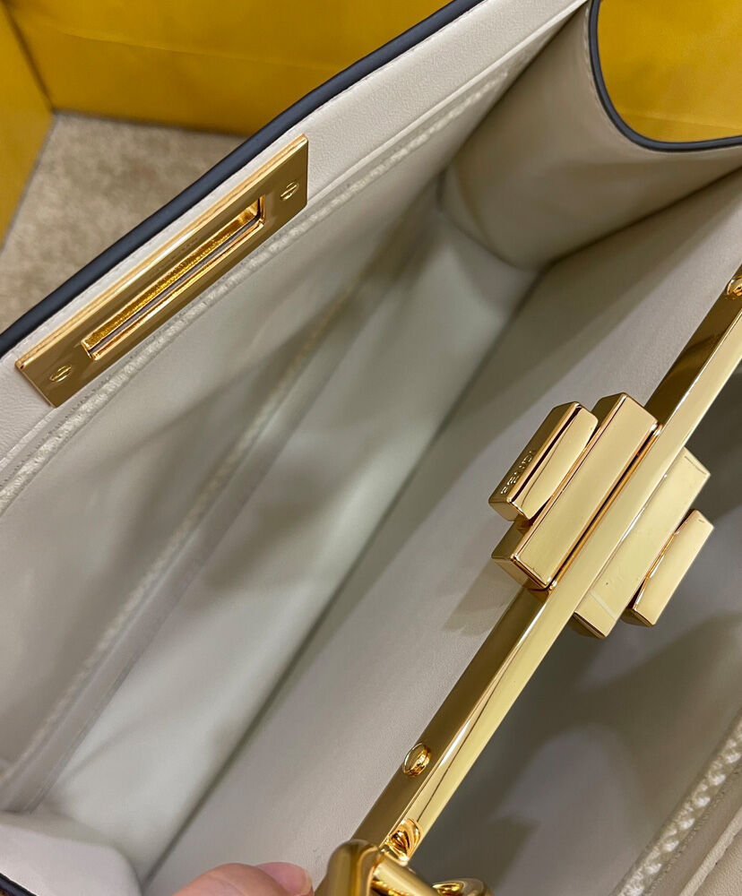 Fendi Peekaboo Iseeu Medium 8BN321 Coffee