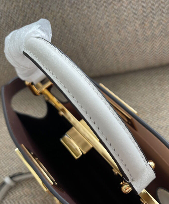 Fendi Peekaboo Iseeu Small 8BN327 White