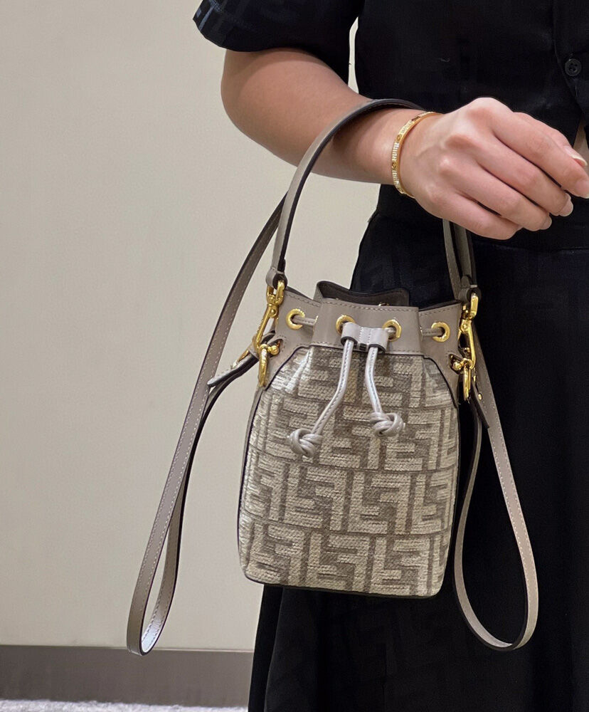 Fendi Mon Tresor 8BS0109 Gray