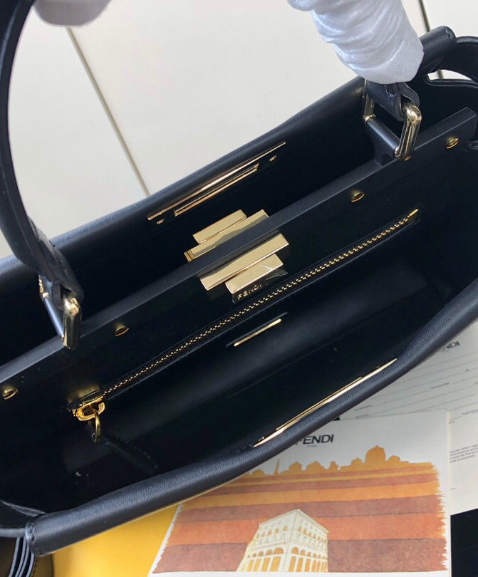 Fendi Peekaboo Medium 8BN290 Black