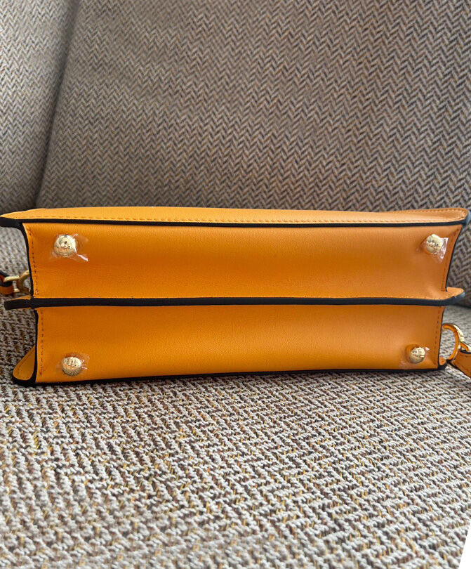 Fendi Peekaboo Iseeu Small 8BN327 Orange