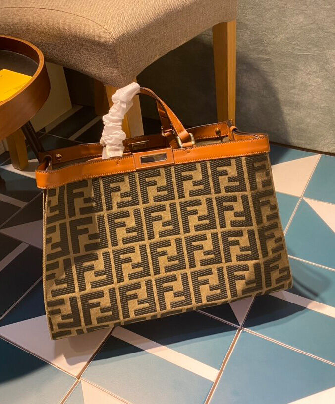 Fendi Peekaboo X-Tote Coffee