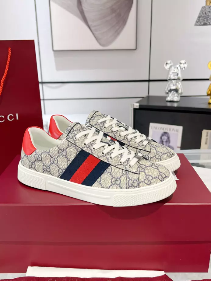 MEN S GUCCI ACE SNEAKER WITH WEB   GC248