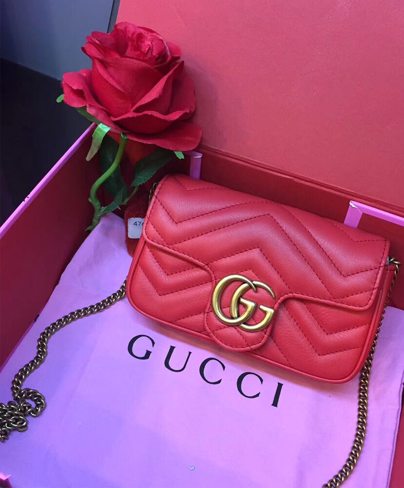 Gucci GG Marmont matelasse leather super mini bag 476433 Red