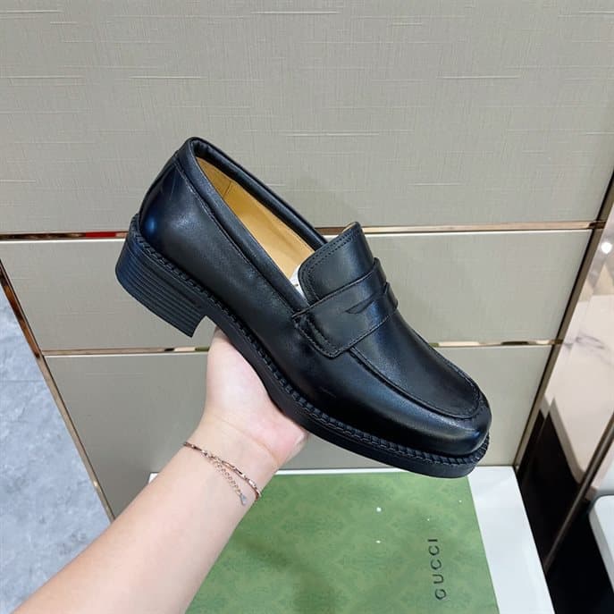 GUCCI LOAFERS   LDG020