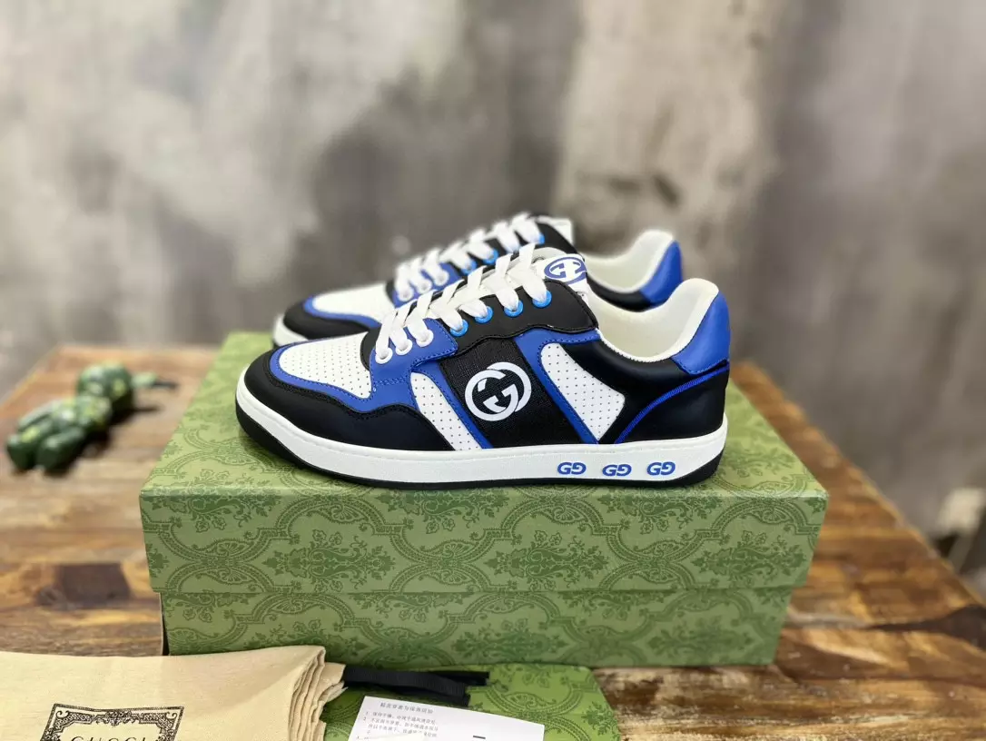 GUCCI LOW TOP SNEAKER   GC204