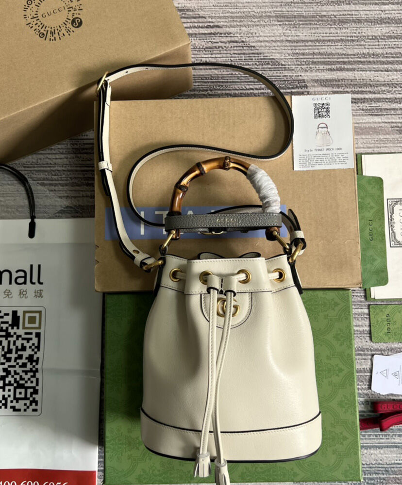 Gucci Diana Mini Bucket Bag 724667 White