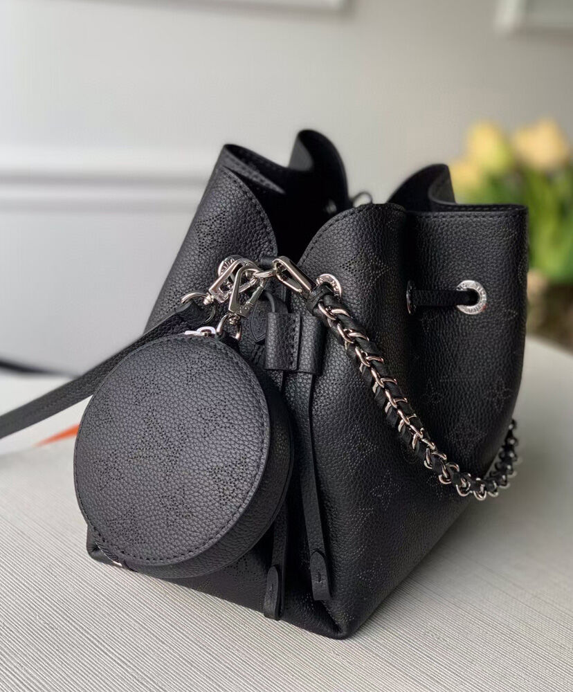 Louis Vuitton Bella M57070 M57201 Black