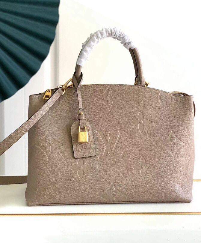 Louis Vuitton Grand Palais M45811 M45833