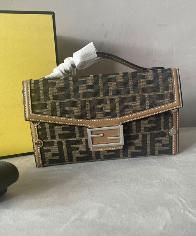 Fendi Baguette Soft Trunk 7VA565 Coffee