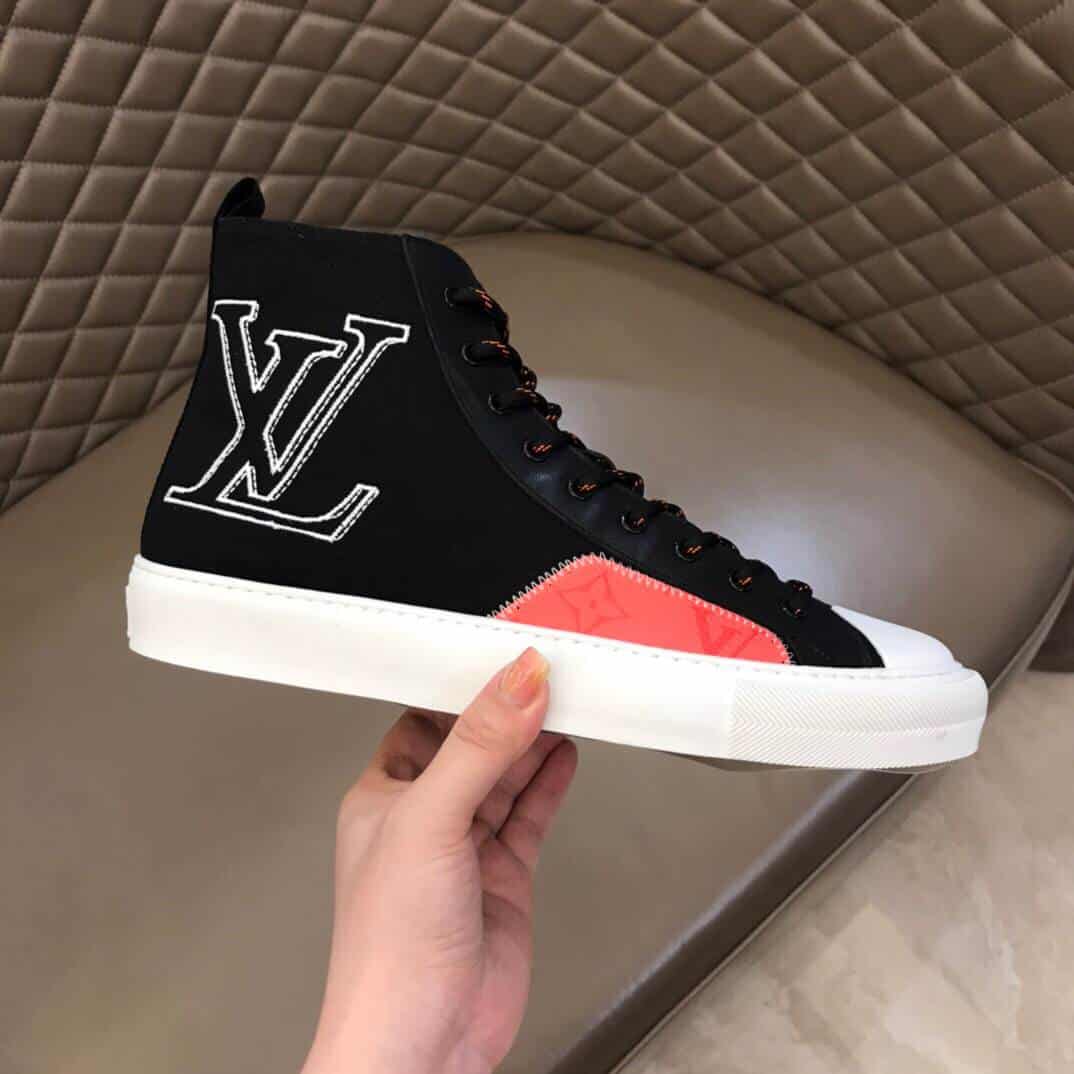 LOUIS VUITTON TATTOO HIGH TOP BLACK SNEAKER   LV77