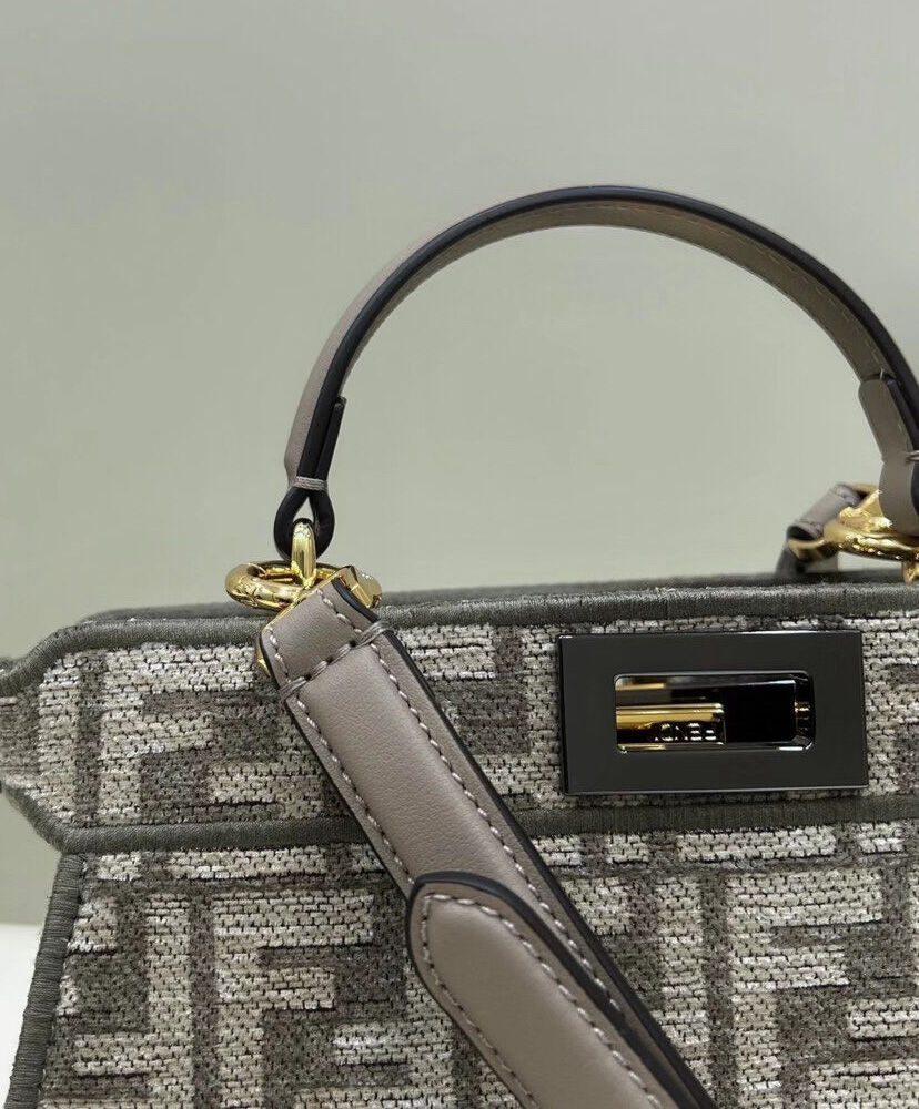 Fendi Peekaboo ISeeU Small 8BN327 Gray