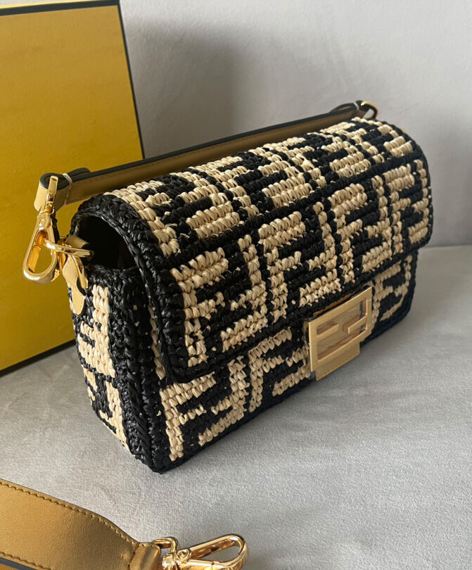 Fendi Baguette 8BR600 Black