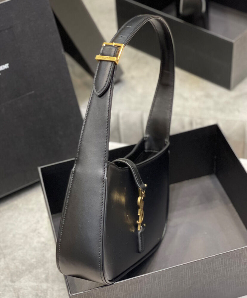 Saint Laurent Le 5 A 7 Hobo Bag In Smooth Leather 6572282 Black