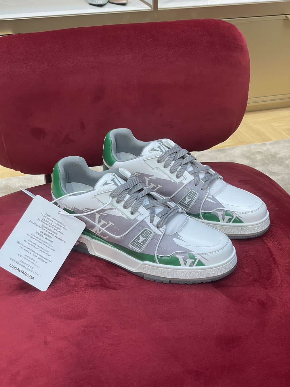 LOUIS VUITTON TRAINER SNEAKER   LSVT313