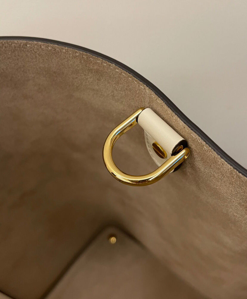 Fendi Way Medium 8BH391 Cream