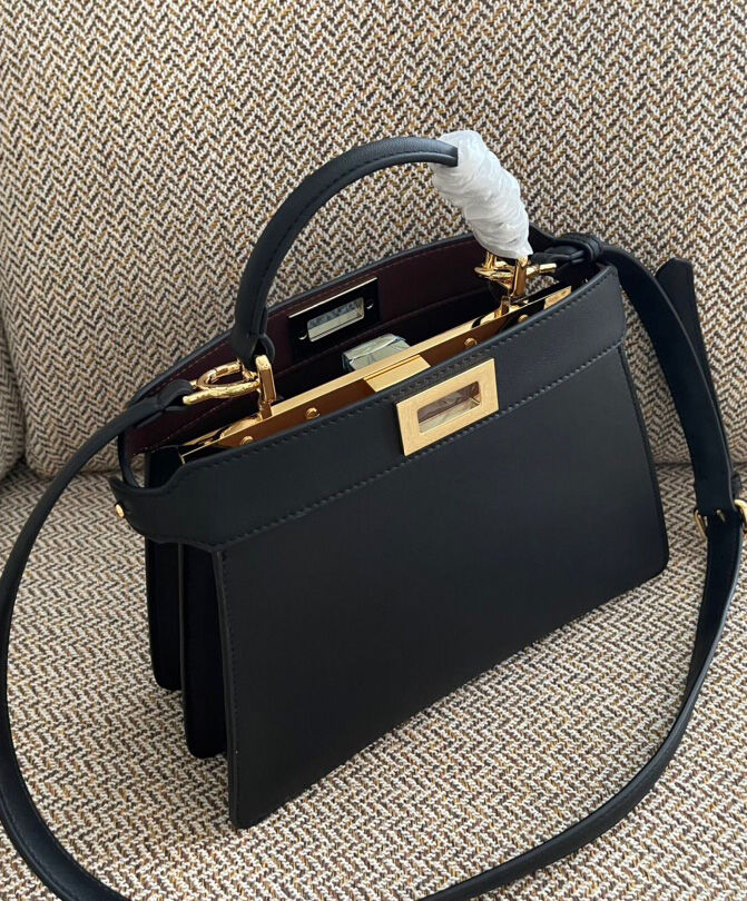 Fendi Peekaboo Iseeu Small 8BN327 Black