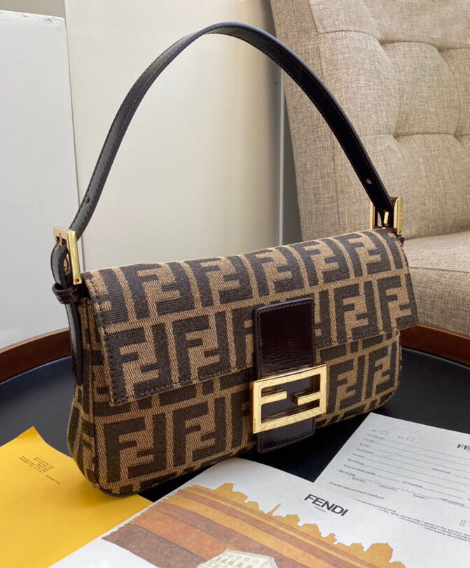 Fendi Baguette Bag Coffee
