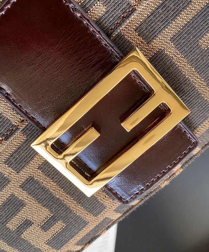 Fendi Baguette Bag Coffee
