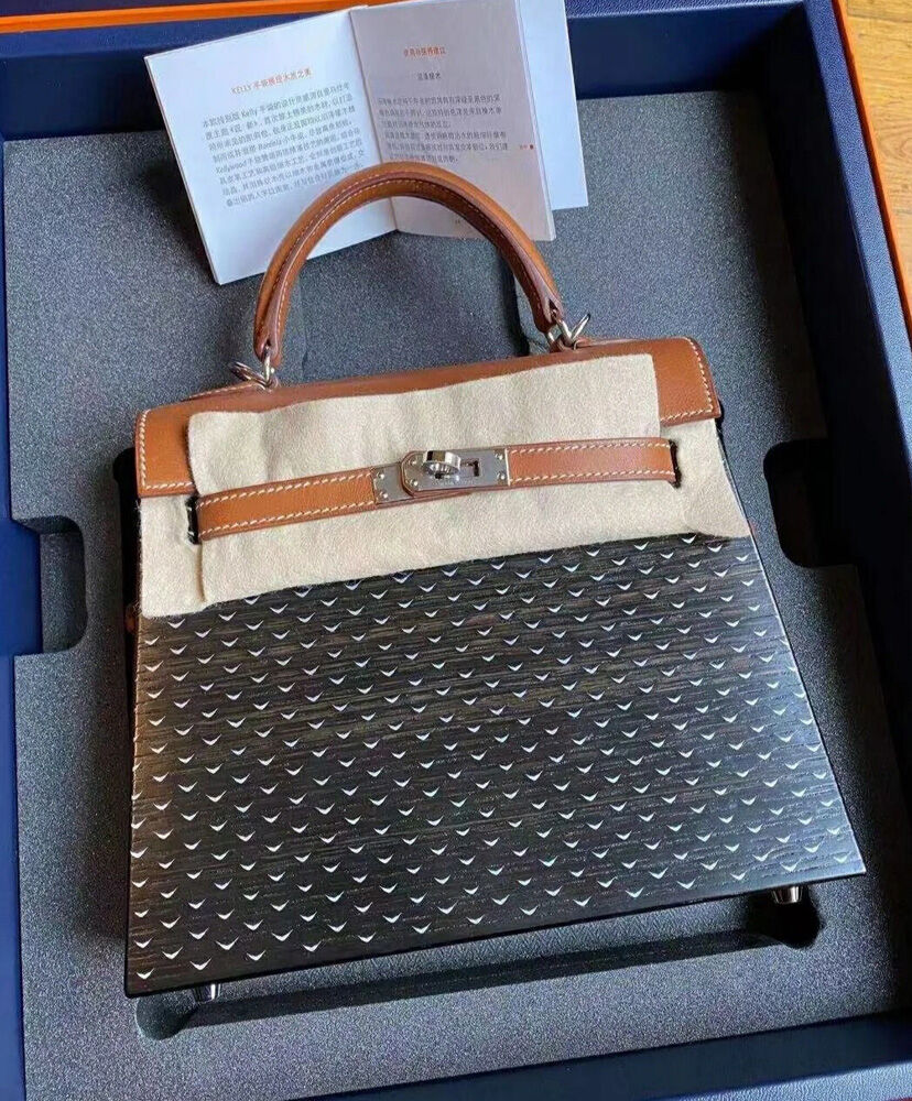 Hermes Kelly Wood 22cm Barenia Leather Limited Edition Black