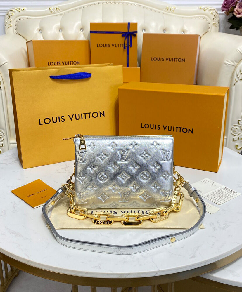 Louis Vuitton Coussin BB