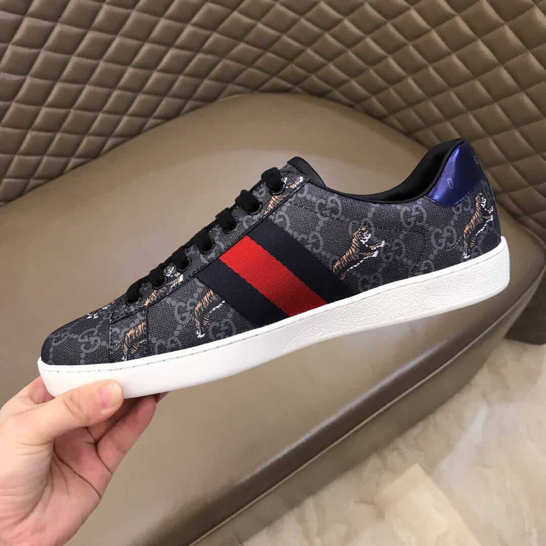 GUCCI MEN S ACE GG SUPREME TIGERS SNEAKER   GC9