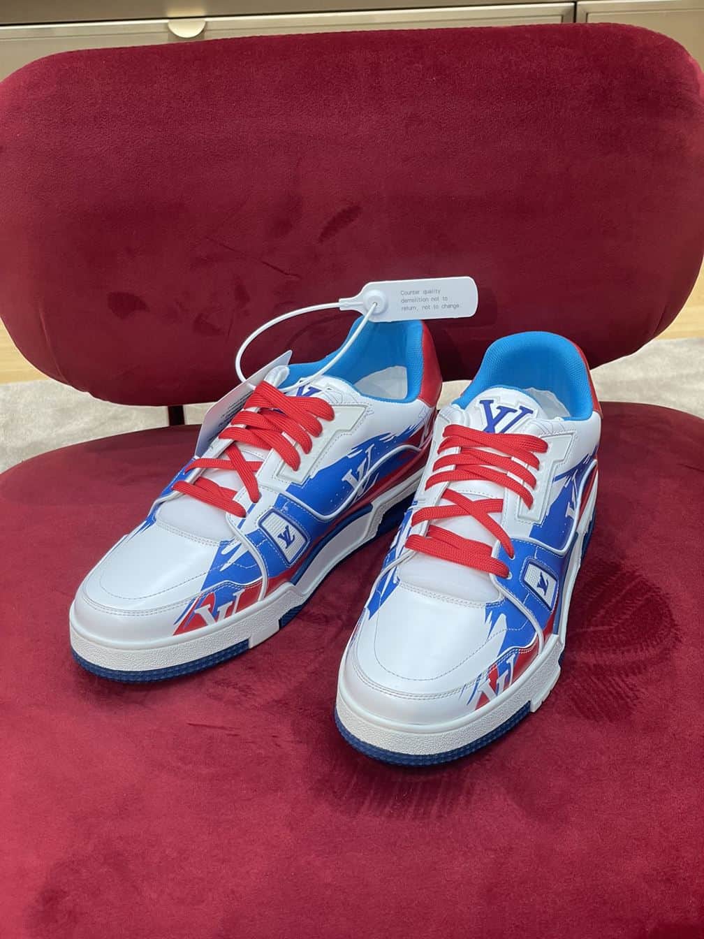 LOUIS VUITTON TRAINER SNEAKER   LSVT316