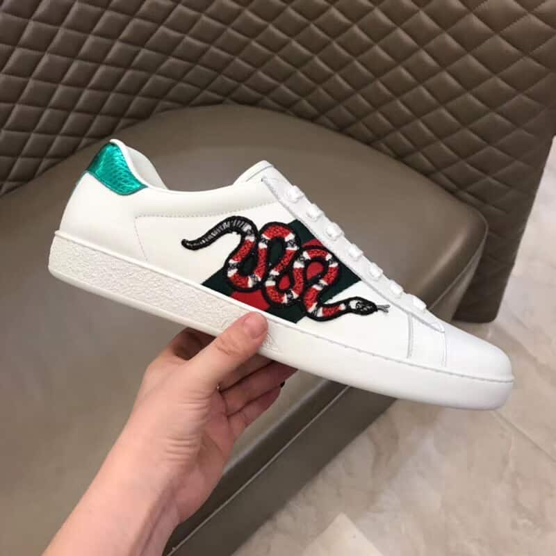 GUCCI ACE EMBROIDERED SNEAKER   GC14
