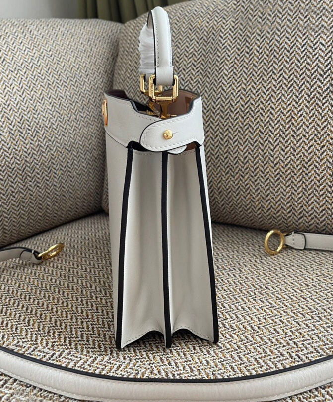 Fendi Peekaboo Iseeu Small 8BN327 White