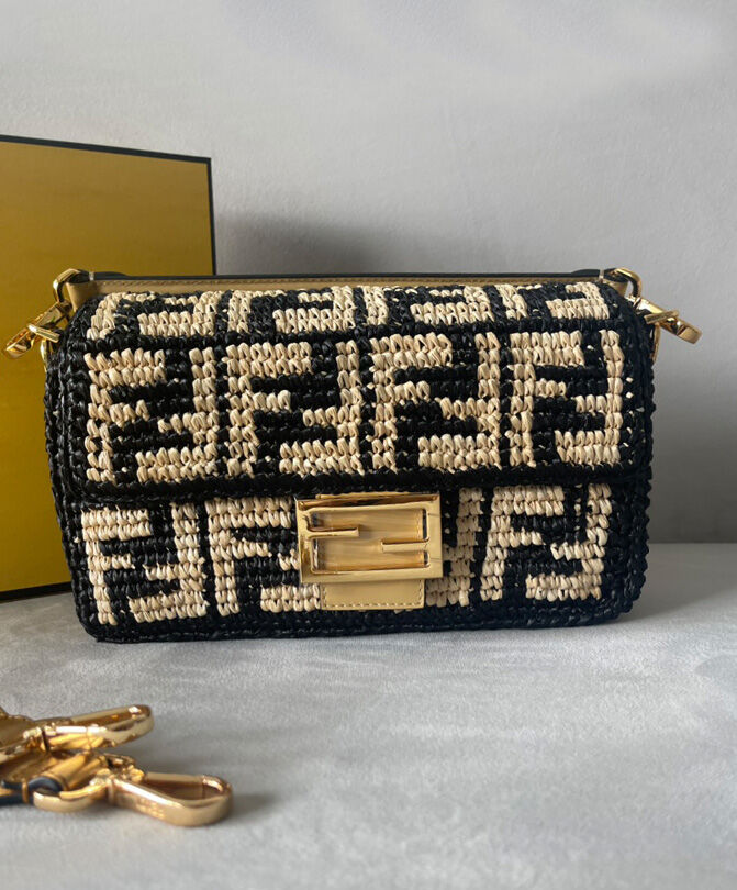 Fendi Baguette 8BR600 Black