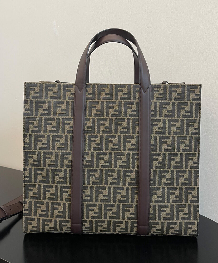 Fendi Shopper 7VA390 Coffee