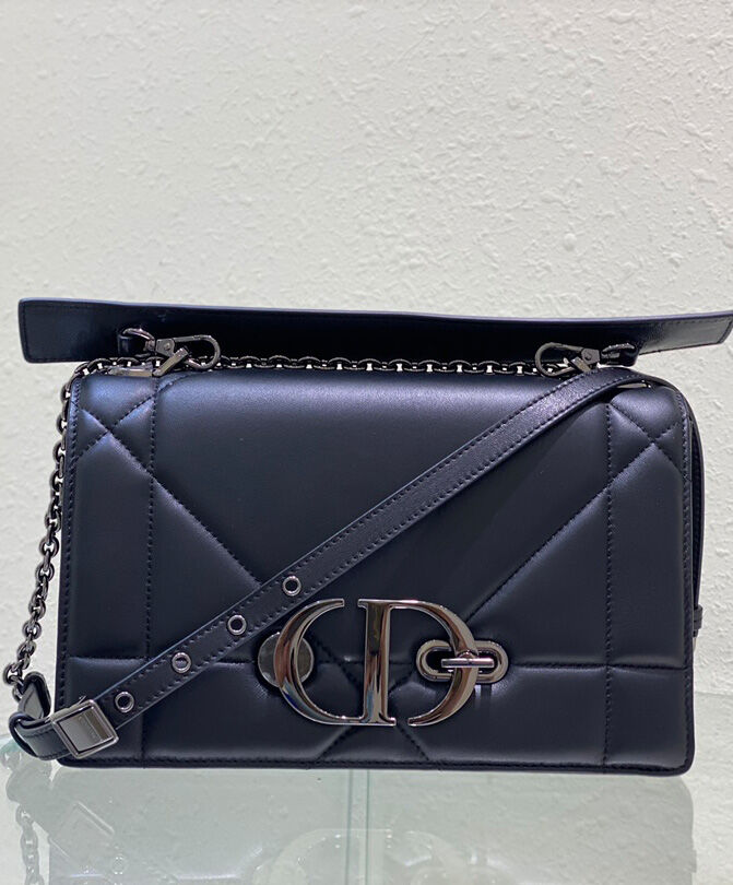 Christian Dior 30 Montaigne Chain Bag With Handle Black