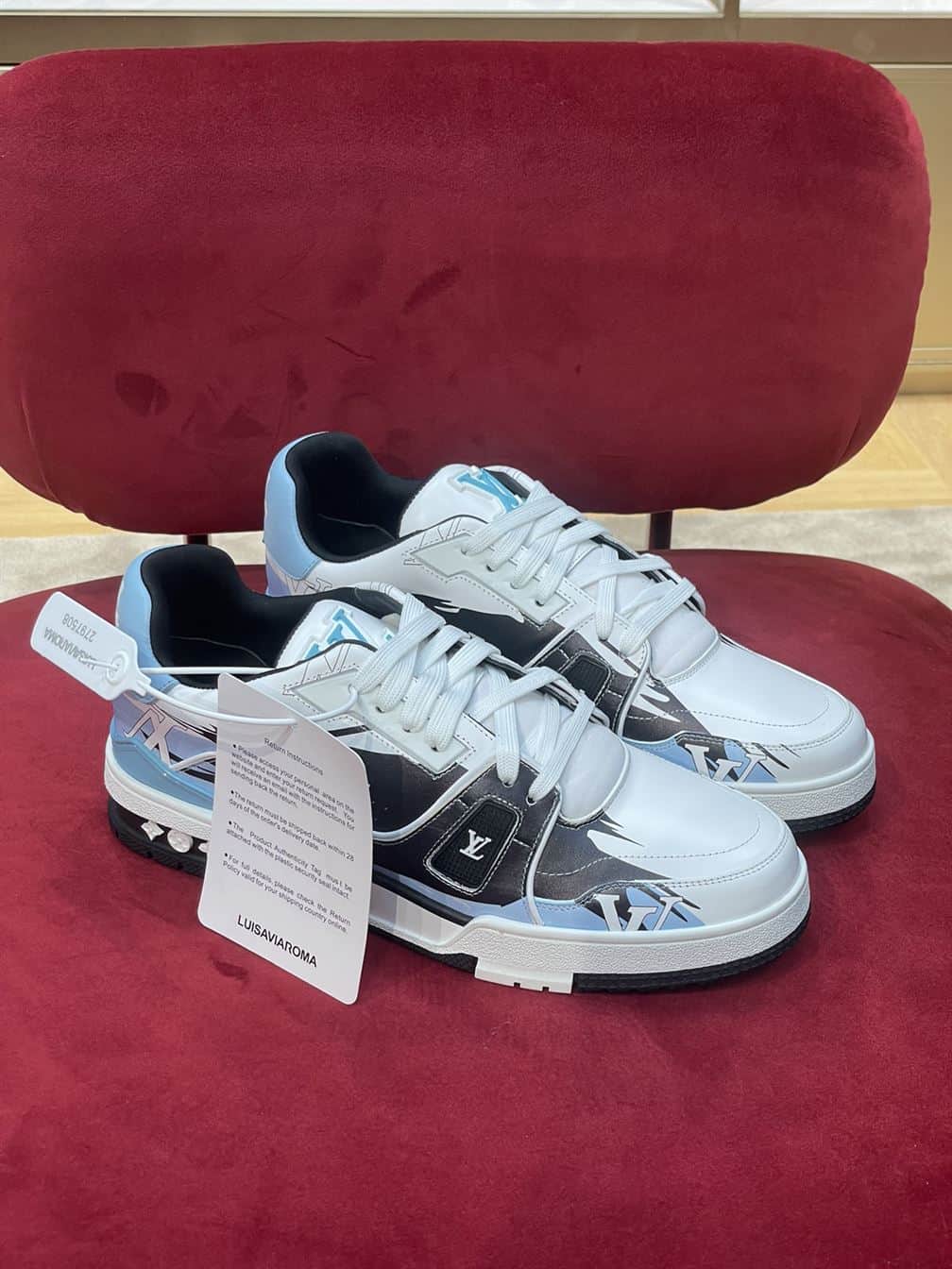 LOUIS VUITTON TRAINER SNEAKER   LSVT315