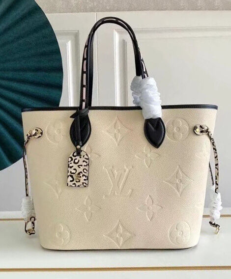 Louis Vuitton Neverfull MM M58525 Cream