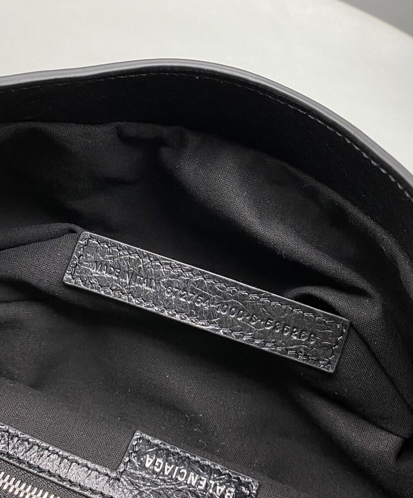 Balenciaga Le Cagole Medium Shoulder Bag Black