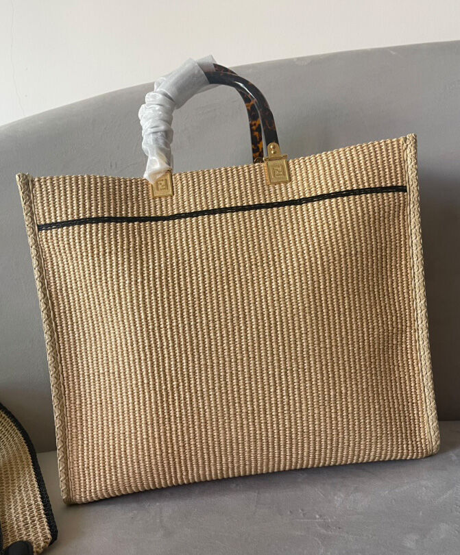 Fendi Sunshine Medium 8BH386 Apricot