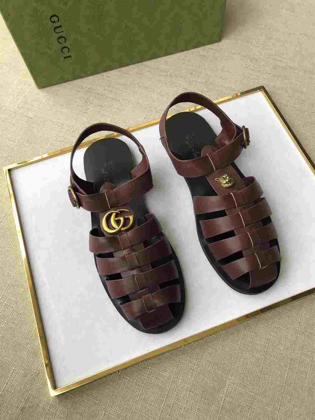 GUCCI SANDAL WITH DOUBLE G   SDG007