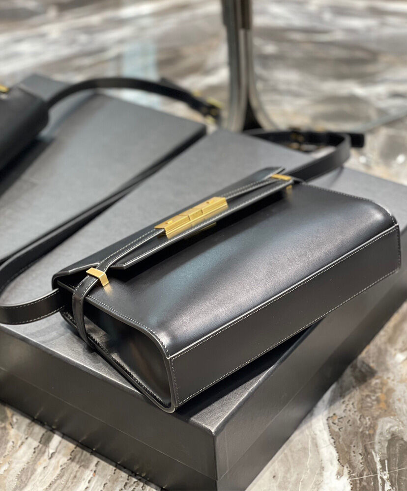 Saint Laurent Manhattan Small Shoulder Bag 675626 Black