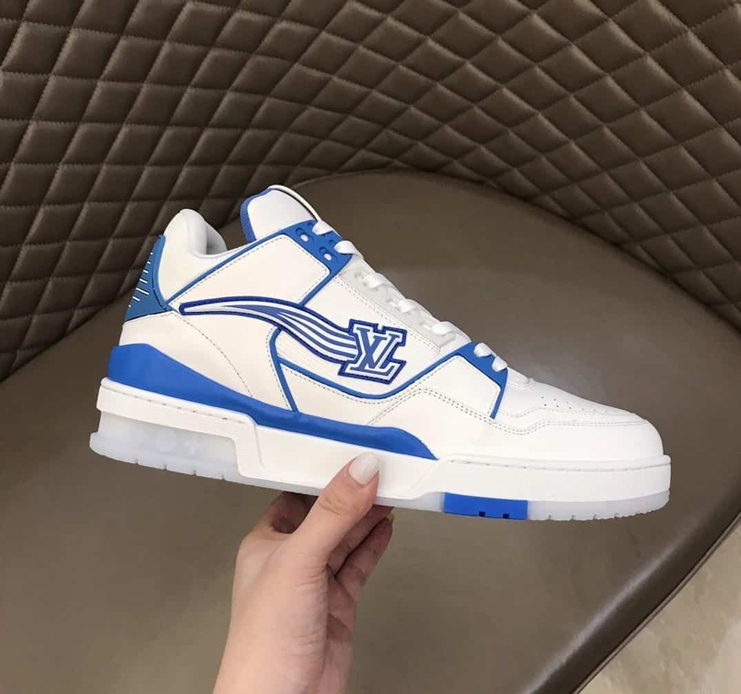 LOUIS VUITTON LV TRAINER SNEAKER   LV211