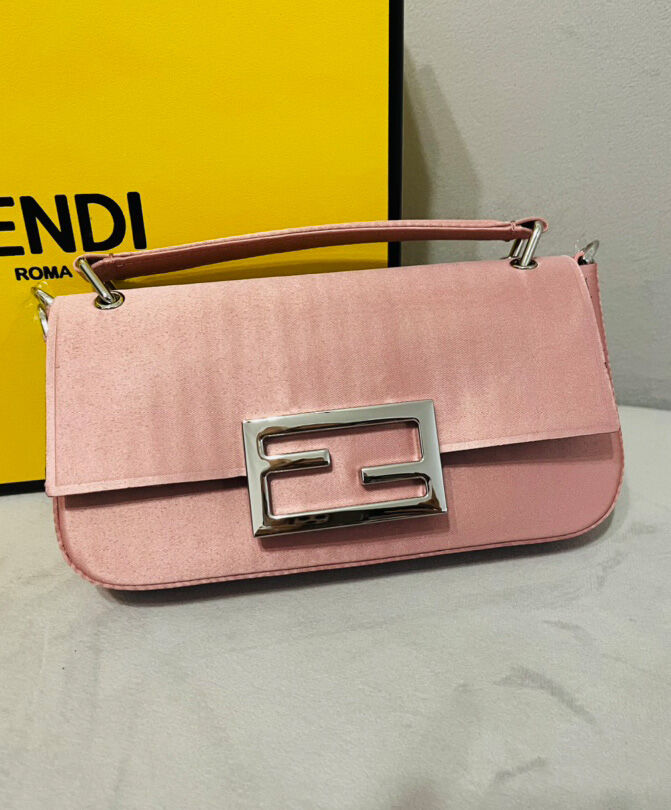 Fendi Baguette Phone Pouch 7AS142 Pink