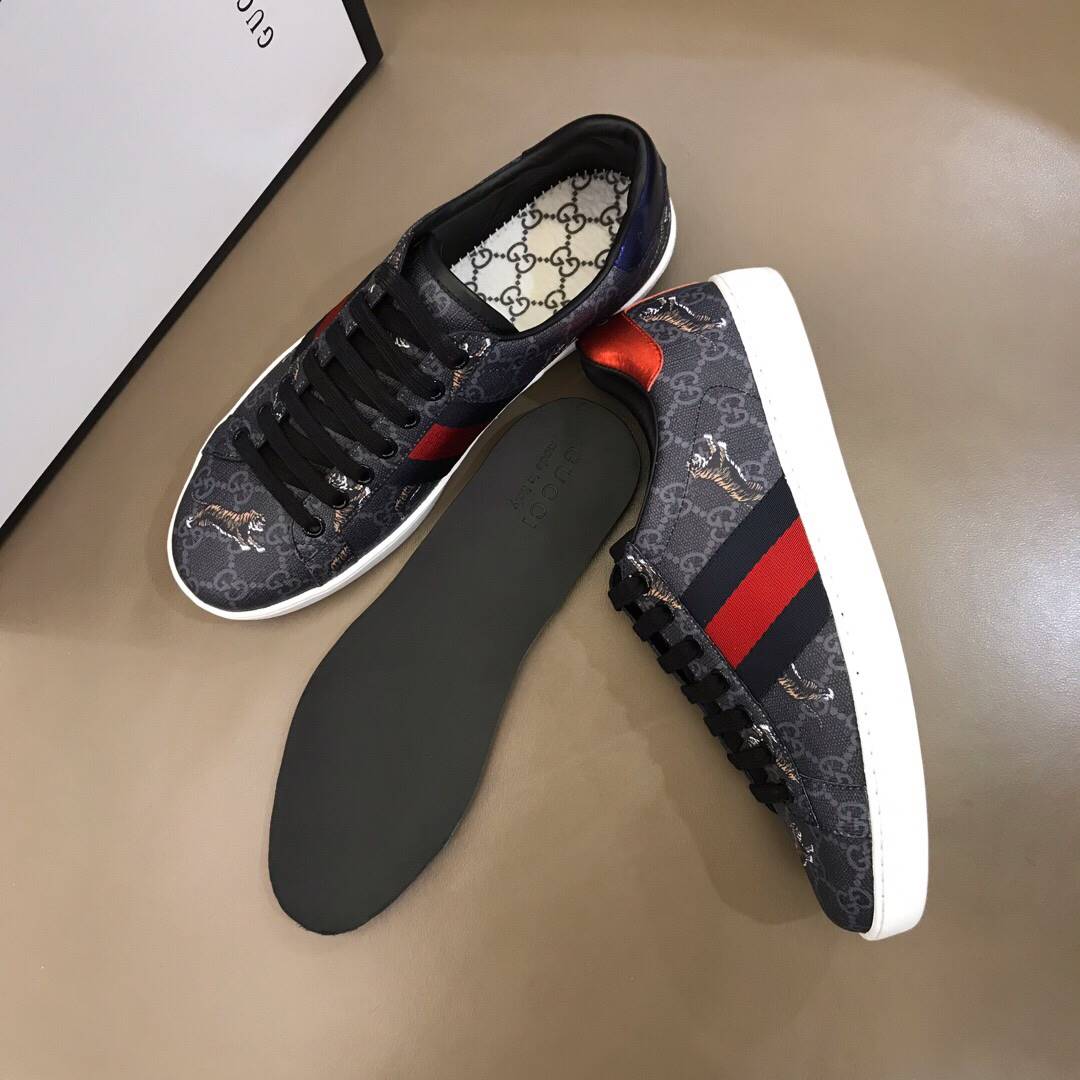 GUCCI MEN S ACE GG SUPREME TIGERS SNEAKER   GC9