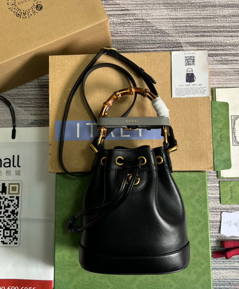 Gucci Diana Mini Bucket Bag 724667 Black